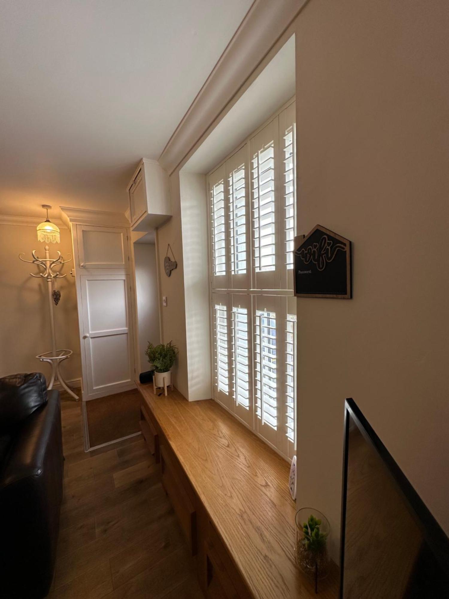The Cosy Cottage Retreat! Perfect For Contractors, Relocators, Getaway Llantrisant  Εξωτερικό φωτογραφία
