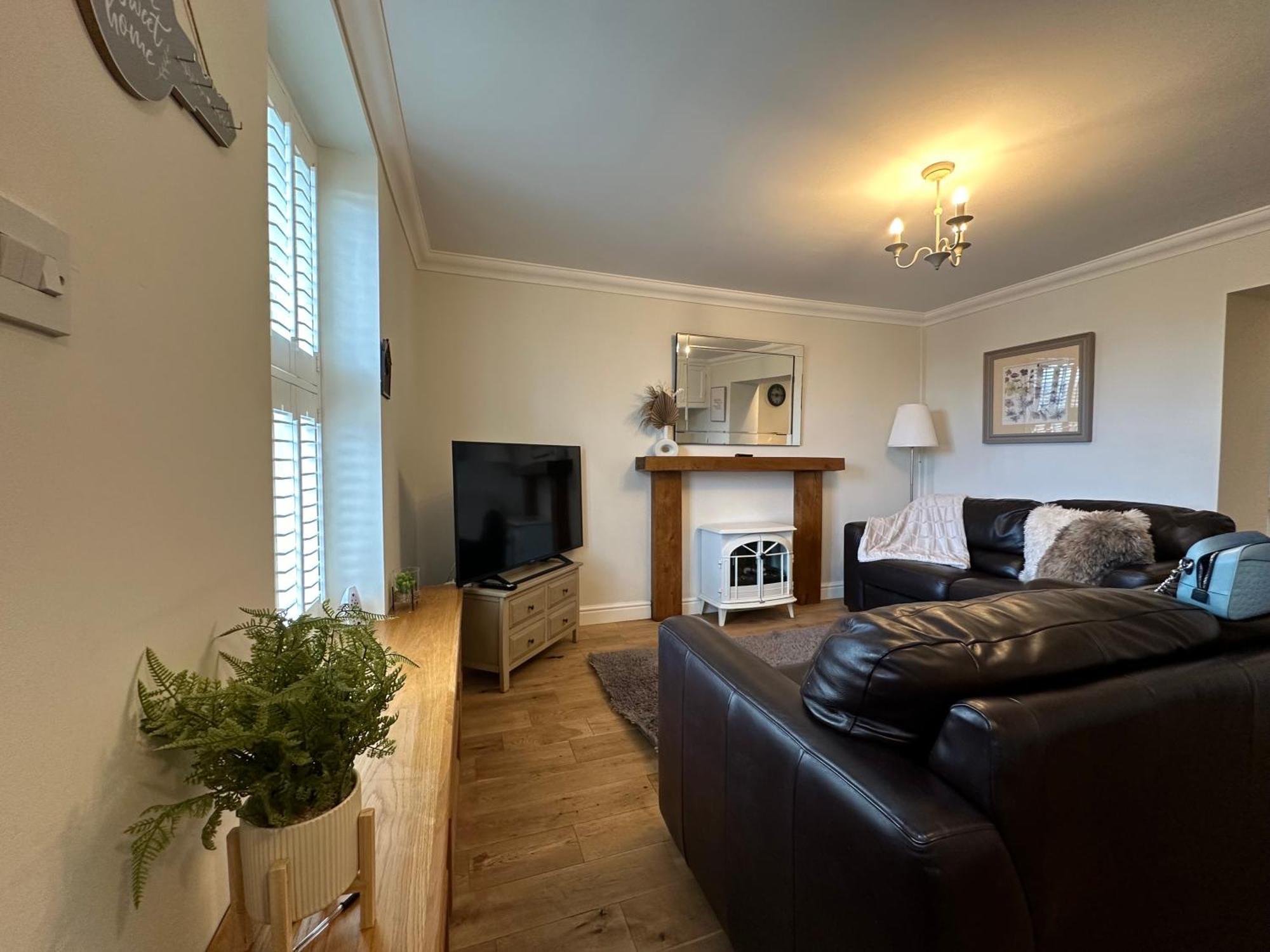 The Cosy Cottage Retreat! Perfect For Contractors, Relocators, Getaway Llantrisant  Εξωτερικό φωτογραφία