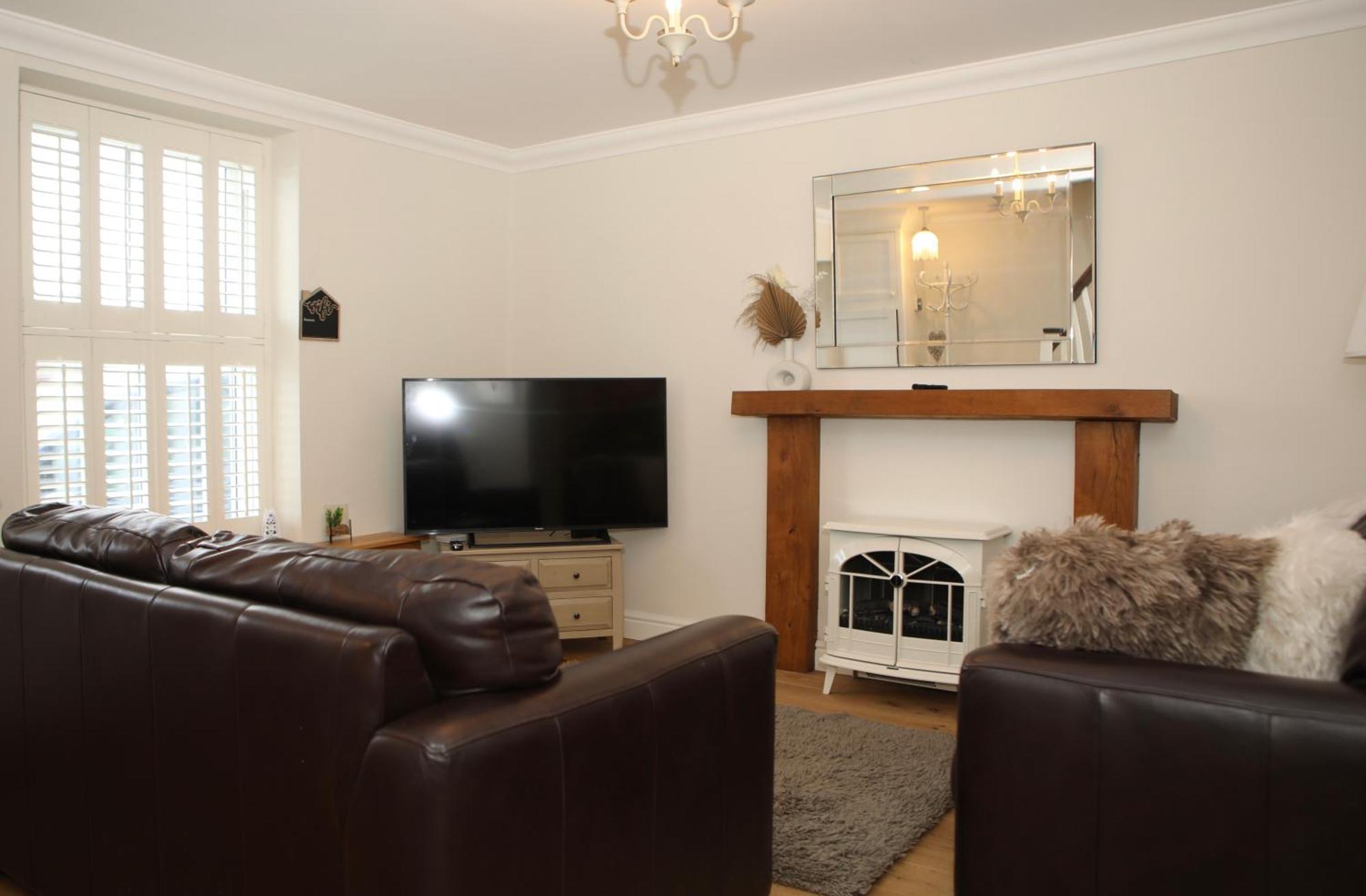The Cosy Cottage Retreat! Perfect For Contractors, Relocators, Getaway Llantrisant  Εξωτερικό φωτογραφία